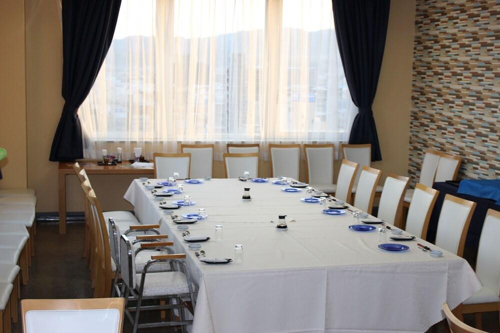 שיזוקה Seagrande Shimizu Station Hotel מראה חיצוני תמונה